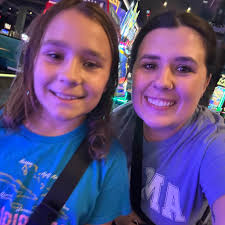 Best things off the beaten path to do that are Christmas for a mom and  daughter trip to Chicago. Staying in Oswego girls are pre teen! We for sure  want to see