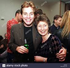 Ewan Mcgregor Birds Of Prey Premiere Ewan Mcgregor With His Mother February 1998 Stock Photo Ewan Mcgregor Ewan Mcgregor Young Ewan Mcgregor Trainspotting