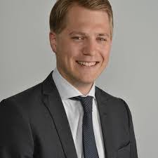 Jodi Loos's Instagram, Twitter & Facebook