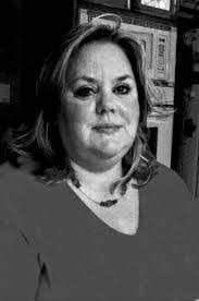 Lorraine Major's Instagram, Twitter & Facebook