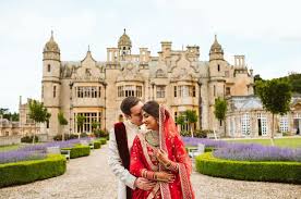 Award Winning Indian Wedding Photographers In The Uk Indian Wedding Photographer Indian Wedding Couple Best Wedding Photographers