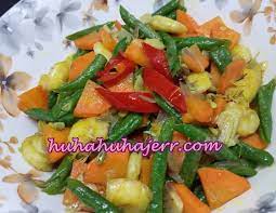 Tuangkan telur yang telah dikocak dengan garpu. Resepi Tumis Sayur Kacang Panjang Dan Carot Bersama Udang Kertas Blog Santai Santai Jerr