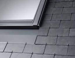 Pose D Un Velux Sur Ardoise Tuile Plate Ou Ondulee A Ciel Ouvert
