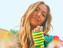 Lauren Daigle Announces European Dates, New US Amphitheater Dates, Hometown  Finale Show For Kaleidoscope Tour