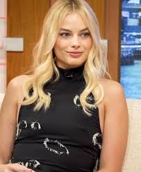 Böylece canlandırdığı karakterleri unutmak hiç de kolay olmuyor. Cutiee Margot Robbie Margot Robbie Filme Diy Schonheit
