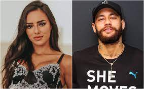 Biancardi y neymar se habrían conocido durante una fiesta el pasado diciembre de 2020, a la que bruna disfrutó de un día de lo más refrescante en las aguas de ibiza, donde se la vio saltando del. Mujvnnaqfw6oom