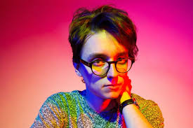 Floating in a Closed Loop of Elliot Moss' "Boomerang"