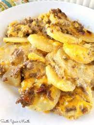 Hamburger Potato Casserole An Easy Casserole Recipe With Ground Beef Cheese And Potatoes Like A Beef Dinner Easy Casserole Recipes Beef Recipes For Dinner