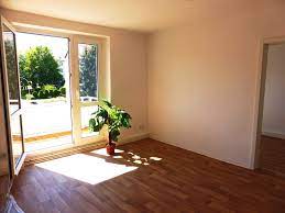 Die wohnung liegt in einem mehrfamilienhaus mit zwei eingängen und je 6 wohnungen. 3 Zimmer Wohnung Zu Vermieten Richard Kanzler Str 28 06628 Naumburg Bad Kosen Mapio Net
