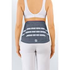 Préférez le crawl et le dos crawlé pour ne pas la marche fait aussi travailler le dos tout en douceur, à condition de ne pas réaliser de trop grandes enjambées et de ne pas porter de sac trop. Lumbamed Basic Support Lombaire Ceinture Pour Le Dos Femmes