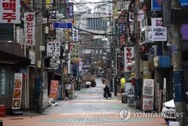 코로나 3차 대유행으로 피해를 입은 계층에 대한 선별적 지원 4차 지원금 시행이 시작되었습니다. 5ì°¨ ì¬ëì§ìê¸ ì¤ëë¶í° ì ì²­ 40ë§ 2ì²ë§ì ì§ê¸ ë¤ì´í¸ë´ì¤