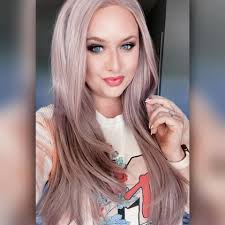 The MOMish Beauty Blog by Nicci