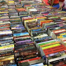Jualan big bad wolf adalah jualan buku terbesar di dunia dengan diskaun. Bigger And Badder The Wolf Makes Its Comeback With More Books