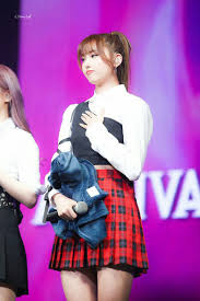 Everglow Aisha Debut Bon Bon Chocolat Showcase