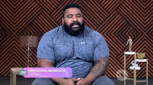 Tenemos la historia de 'El Búfalo', el imponente personaje de Yo me llamo  que intimida a quienes se creen el doble perfecto. Con 190 kilos de pura...  | By La Red Caracol | Facebook