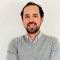 Alex Escalera's Instagram, Twitter & Facebook