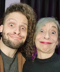 Feliz Dia Das Mães ! Estejam aqui ou olhando la de cima ❤️🙌 .  #marcelocarvalhorock #marcelocarvalho #felizdiadasmaes #felizdiadasmães  #diadasmaes #diadasmães #mãe #mães #mae #maes #amor #filho #vida