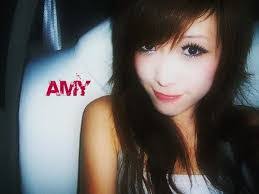 Amy Lavender's Instagram, Twitter & Facebook