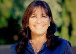 The Miracle Chase: Three Women, Three Miracles, and a Ten Year Journey of  Discovery and Friendship: Hill, Joan, Mahon, Katie, Phillips, Mary Beth:  9781402777653: Amazon.com: Books