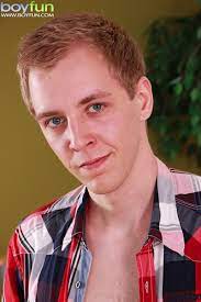 Our privacy policy has been updated, if you agree to our. Gorgeous Ginger Erik Eville Jerks His Big Twink Uncut Dick To A Huge Cumshot Anakeddude