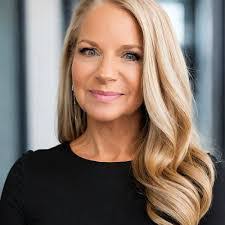 Rachel Laub's Instagram, Twitter & Facebook