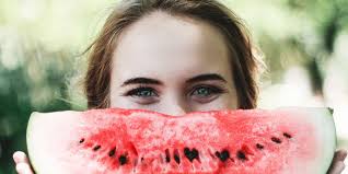 Maschere viso fai da te con la frutta per la pelle