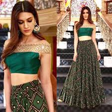 Kriti Sanon For Bareilly Ki Barfi Promotion Indian Fashion Dresses Indian Designer Outfits Dress Indian Style