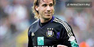Lucas biglia nasty stamp on charles aránguiz! Milan Enquire About Anderlecht Midfielder Lucas Biglia Midfielder Milan Nigel De Jong