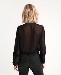 Mode actuelle ou classique, exigez la qualité, les tendances mode et les bonnes coupes à petits prix. Soldes Chemise Noire Transparente Femme En Stock