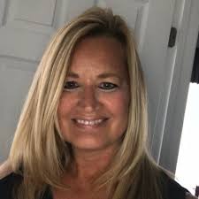 Trisha Hosni (@TrishaHosni)