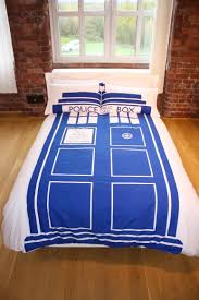 Choose twin, full, queen, or king set. Doctor Who Double Duvet Cover Get Retro