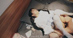 網紅少女@JK_0571 – 蝴蝶妹妹之JK雙馬尾按頭吃JB的妹妹後入內射爽翻了