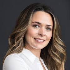 Dawn Moline's Instagram, Twitter & Facebook