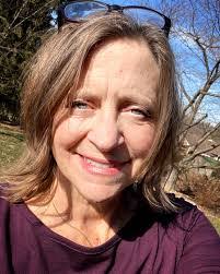 Michelle Moats's Instagram, Twitter & Facebook