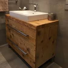 34 badezimmereinrichtung wurden 324 mal beurteilt. Holzmobel Im Bad Rustikale Moderne Inspirationen Aus Altholz