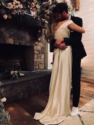 Cyrus recently revealed her battles with sobriety, leading some to wonder if. Miley Cyrus And Liam Hemsworth Reach Divorce Settlement One Year After Wedding Entertainment Tonight