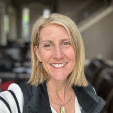 Terri Slade's Instagram, Twitter & Facebook