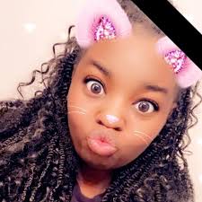 A hug from a tall person would fix all your problems 🤎