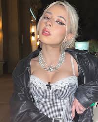 Eve Simone (@evesimonee) · Instagram photos and Reels