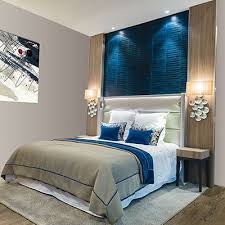 Tête de lit donna 180 cm métal or et velours blanc. Tete De Lit De Luxe Pour Hotel Haut De Gamme Collinet