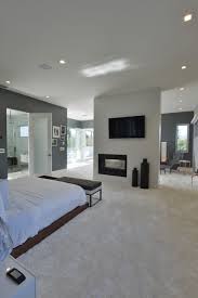 Modern bedrooms are all about function, so whether you're decorating a large master bedroom or a tiny space, modern style is meant to work. 75 Beautiful Modern Bedroom Pictures Ideas July 2021 Houzz