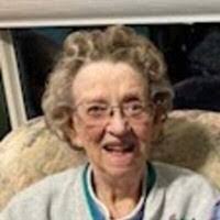 Gwen Lott's Instagram, Twitter & Facebook