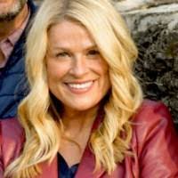 Cheryl Lund's Instagram, Twitter & Facebook