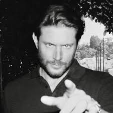 Ashley Renwick (@13_renwick)