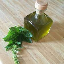 تعرف على فوائد زيت الريحان للشعر flower infused oil oils flower oil