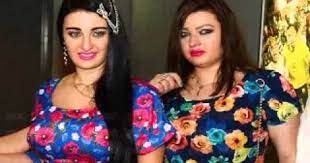 صافيناز تصطحب شقيقتها بعرض فيلم الحرب العالمية الثالثة برأيكم من الأجمل women women s top stars
