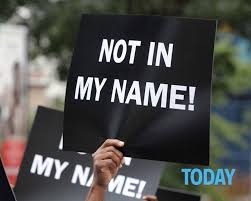 La pena di morte (detta anche pena capitale) è una sanzione penale la cui esecuzione consiste nel togliere la vita al condannato. Pena Di Morte Esecuzioni Al Minimo Da 10 Anni Ma Quante Ombre Su Cina E Iran