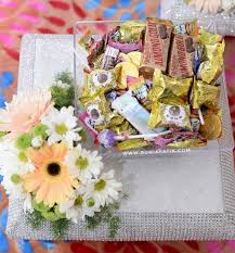 Diy gubahan hantaran coklat kahwin / tunang yang simple 2020 #gubahanhantarankahwintunang. Gubahan Hantaran Bunga Segar Moden Dan Ringkas Dari Hantaran By Ejad