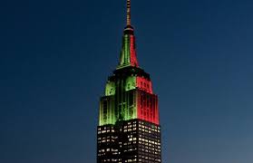 The Empire State Building S Holiday Light Show Begins Tonight Empire State Building Empire State Building