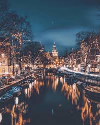 12 christmas themed photo ideas for your instagram filtercrave amsterdam travel travel wonderful places